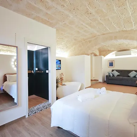 Damar Luxury Μπάρι